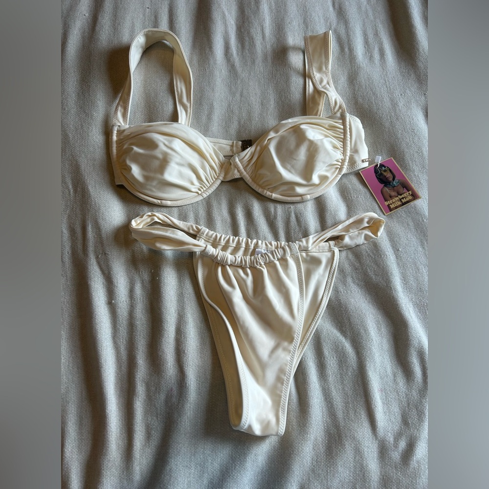 Strawberry Milk Mob Cream Two-Piece Underwire Bikini